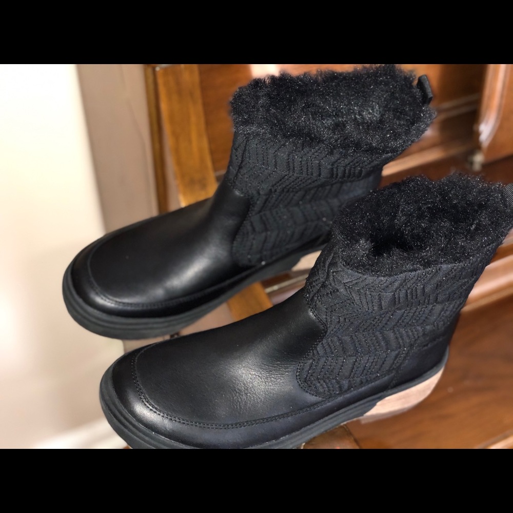 Merrell - Picture 3 of 6
